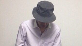 帽子を落とす！！