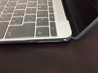 moshi モシ  mo-igz-12cl MacBook 12に装着 横から