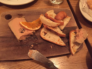 パンにオレンジ パンにオレンジ