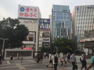 新宿駅東口駅前広場の拡張 派出所前の道路がなくなる